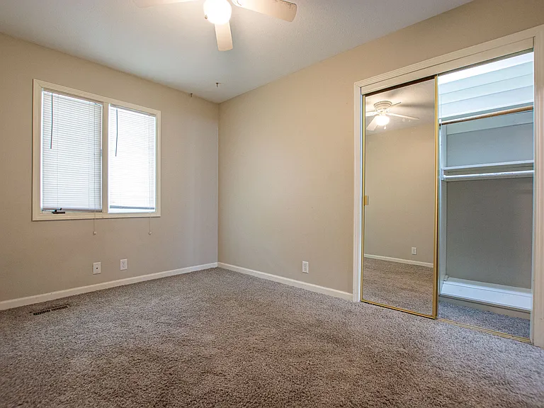11808 William St — Photo 10