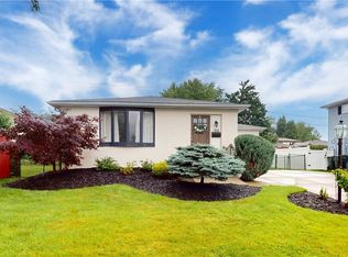 164 Hanwell Pl, Depew, NY 14043