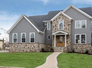 227 Archangela Ave, Colonia, NJ 07067