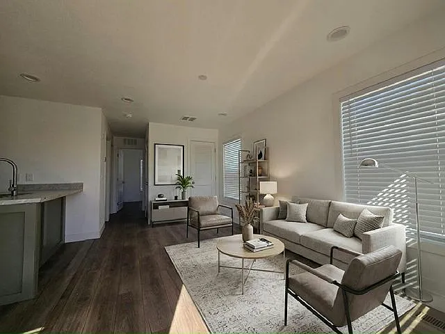 2537 Las Vegas Blvd N #85 — Photo 2