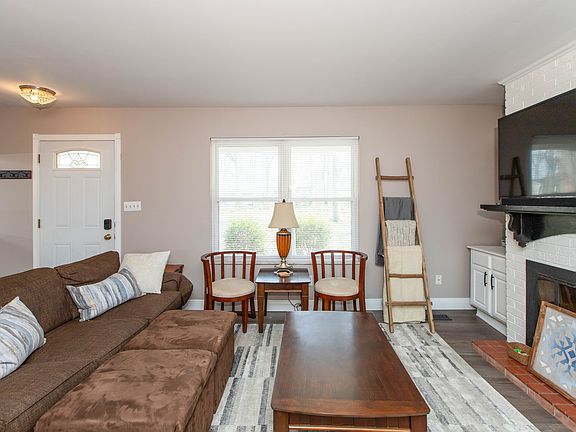 3rd image of 7968 Witherington Rd