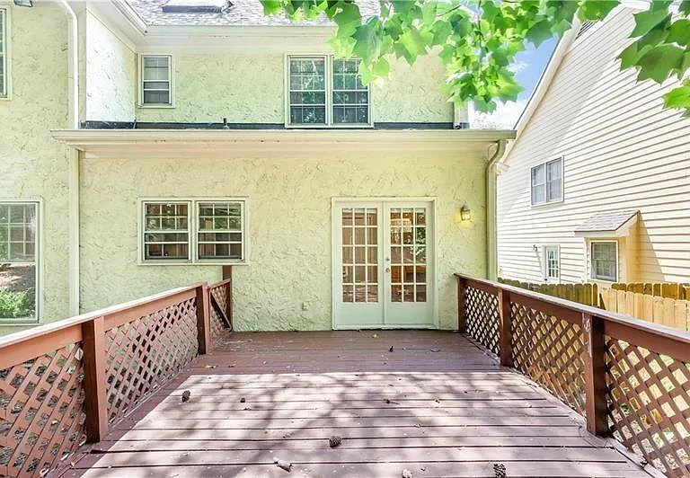 919 Bridgegate Dr NE — Photo 50