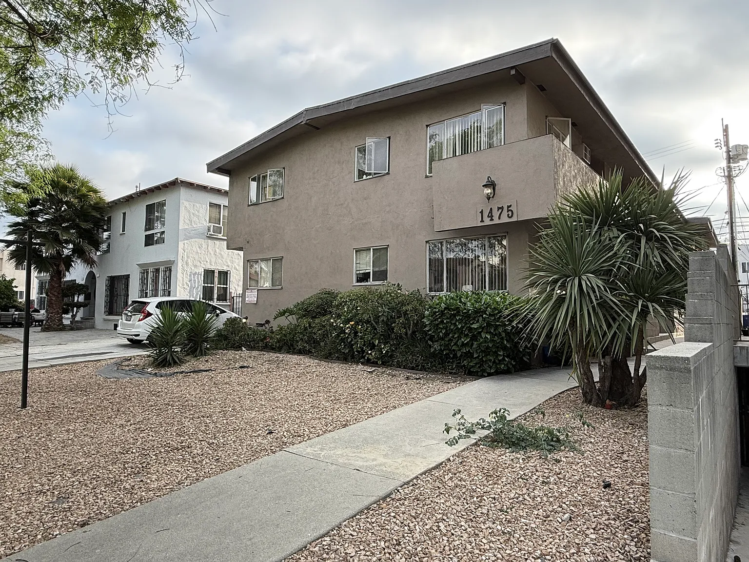 1475 S Wooster Street — Photo 2