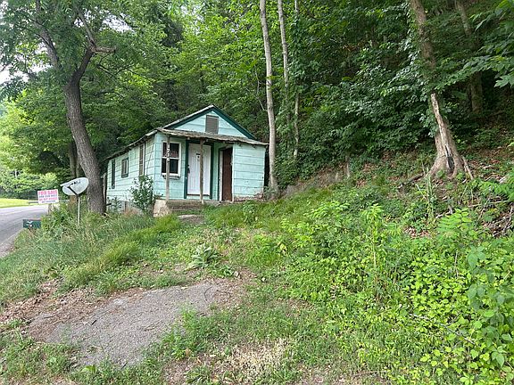 2nd image of 1716 Alleghany Spring Rd