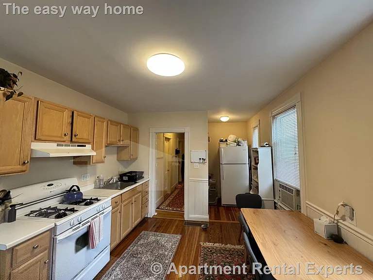 33 Belmont St — Photo 1