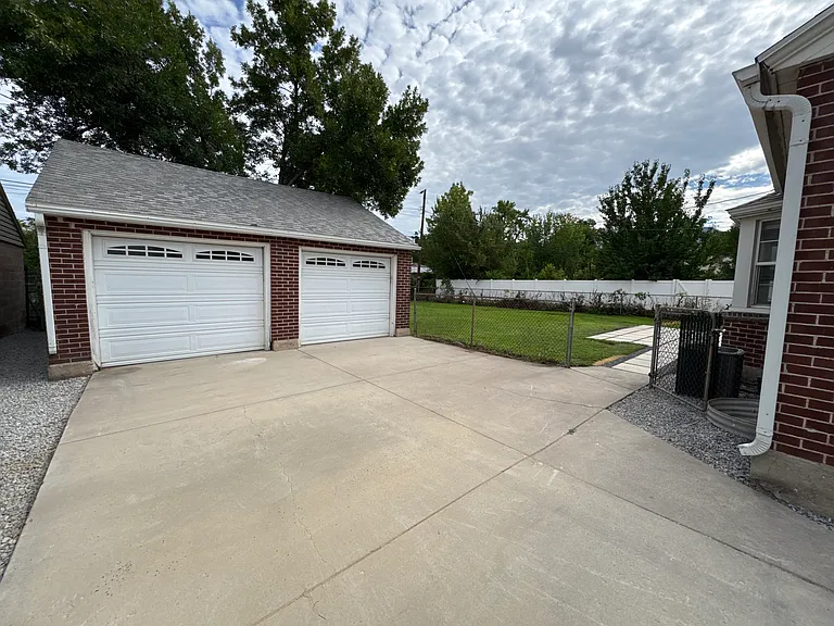 1263 E Lorraine Dr — Photo 20