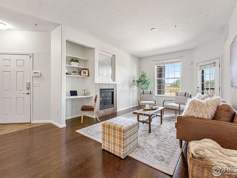 2985 Blue Sky Cir #7-106 — Photo 2