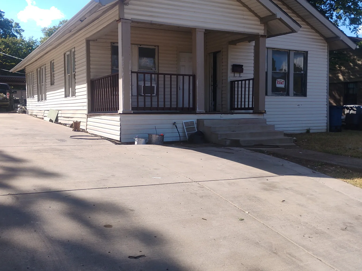 3 bed, 1434 sqft, $2,100 — Photo 2