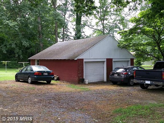 2 car detached garage