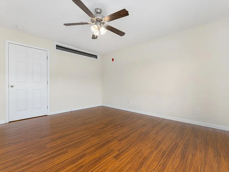 Paxton Place/Olde Towne Lofts — Photo 18