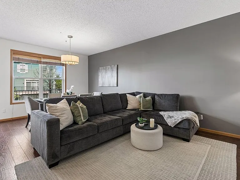 15592 Eagles Nest Way — Photo 3