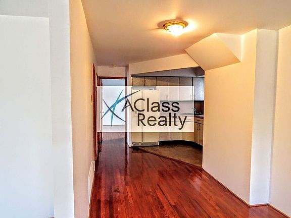 2nd image of 4910 21st Ave #2
