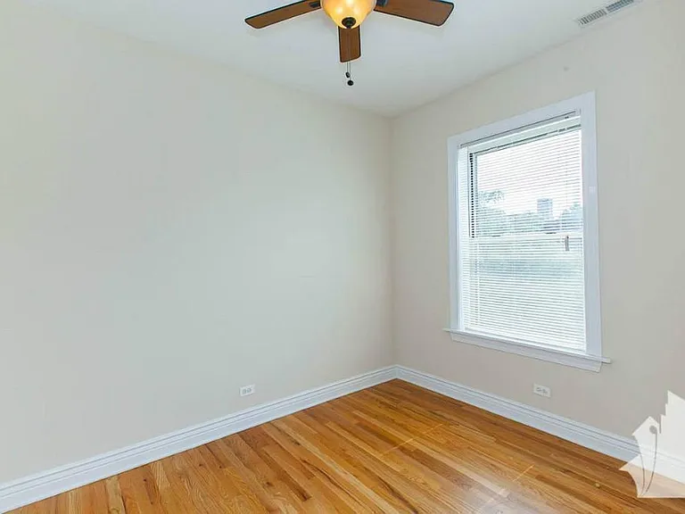 1212 W Waveland Ave #1210-2 — Photo 9