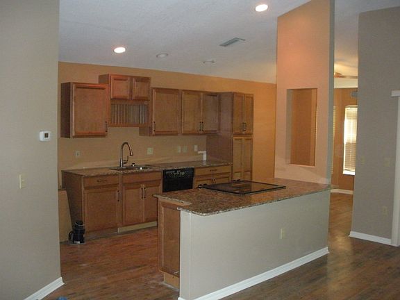 NEW CABIN/GRANITE/APPLIANCES