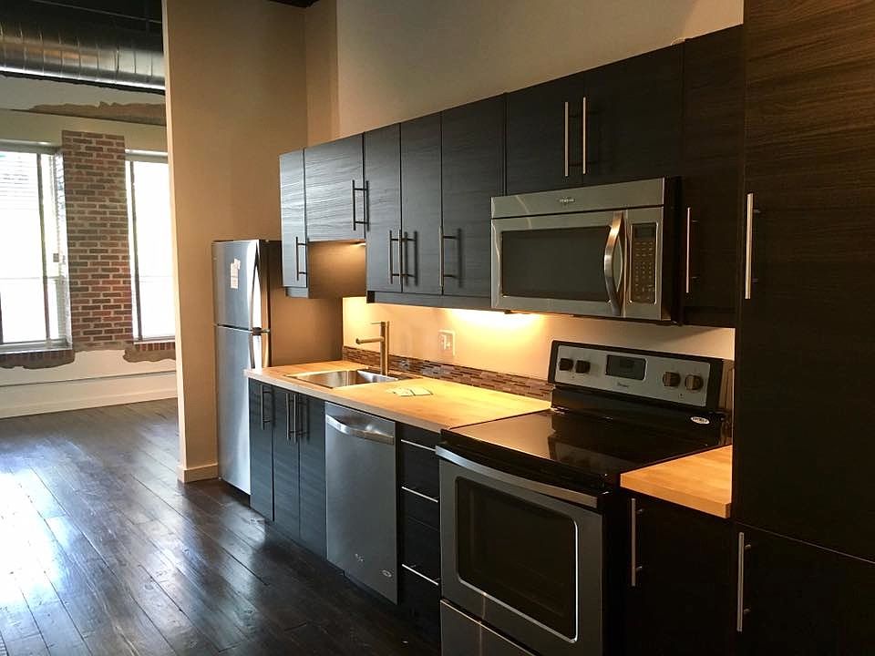 1st image of 109 W Franklin St #202