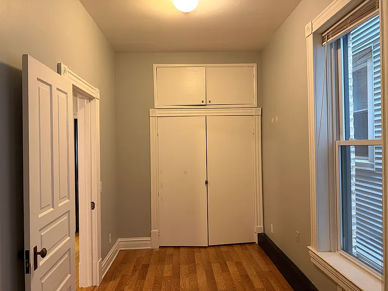 843 W Roscoe St #1F — Photo 10