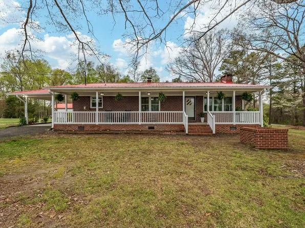 1979 State Highway 119 N, Leasburg, NC 27291