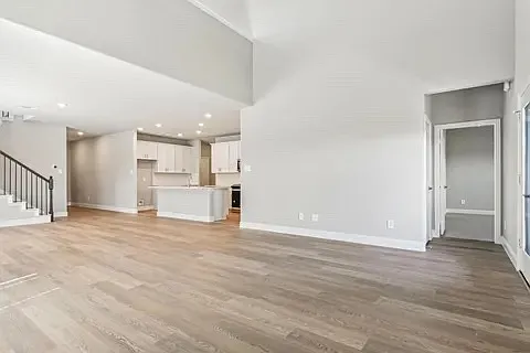 501 Midnight Oak Dr — Photo 8