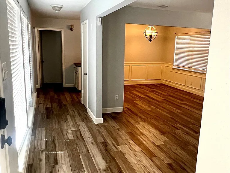 2719 Tinechester Dr — Photo 13