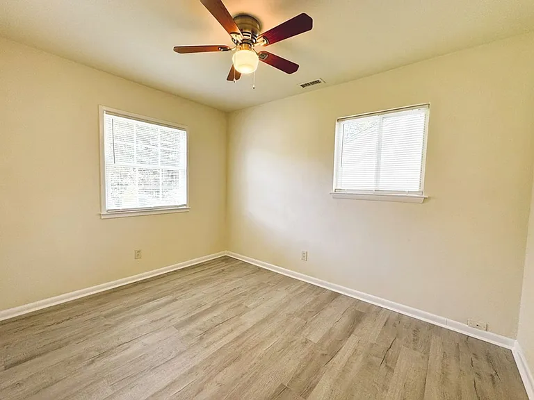 3060 Pewter Rd — Photo 13