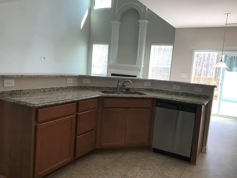 2405 Bearded Iris Ln — Photo 4