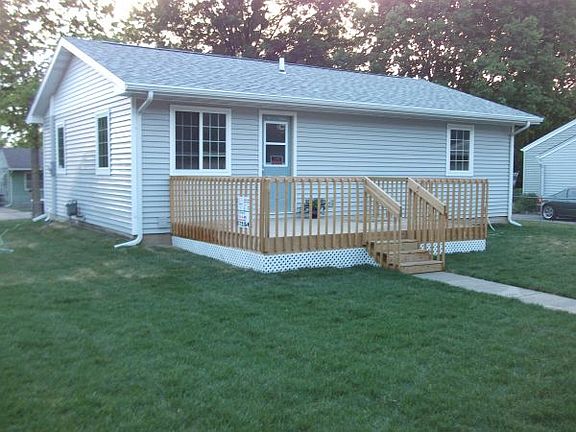 Back entrance from garage