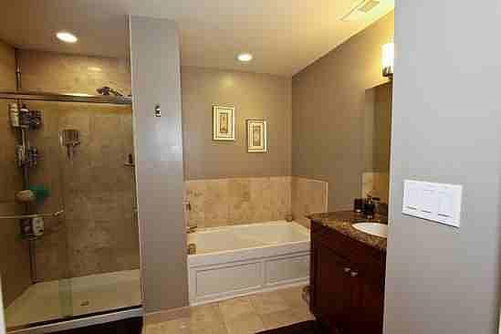 5th image of 837 S Western Ave #202A