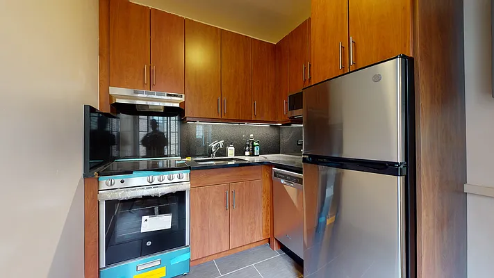 Rented by Bond New York | media 24