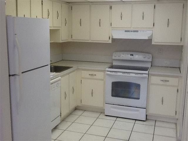2nd image of 6654 SW 41st St #6654