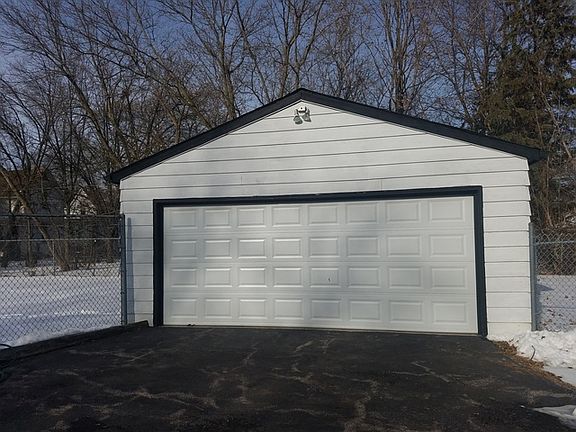 4th image of 2915 Ezra Ave