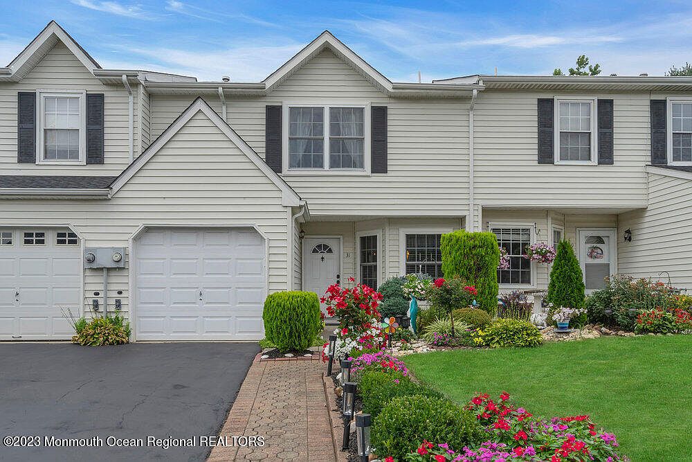 31 Mariners Cove, Freehold, NJ 07728 Zillow