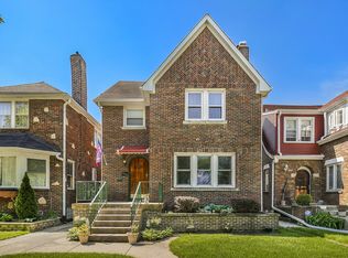 7010 35th St, Berwyn, IL 60402