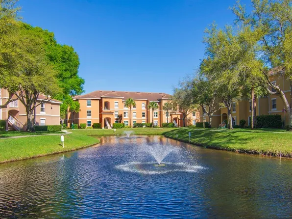 5080 Fairways Cir APT G203, Vero Beach, FL 32967