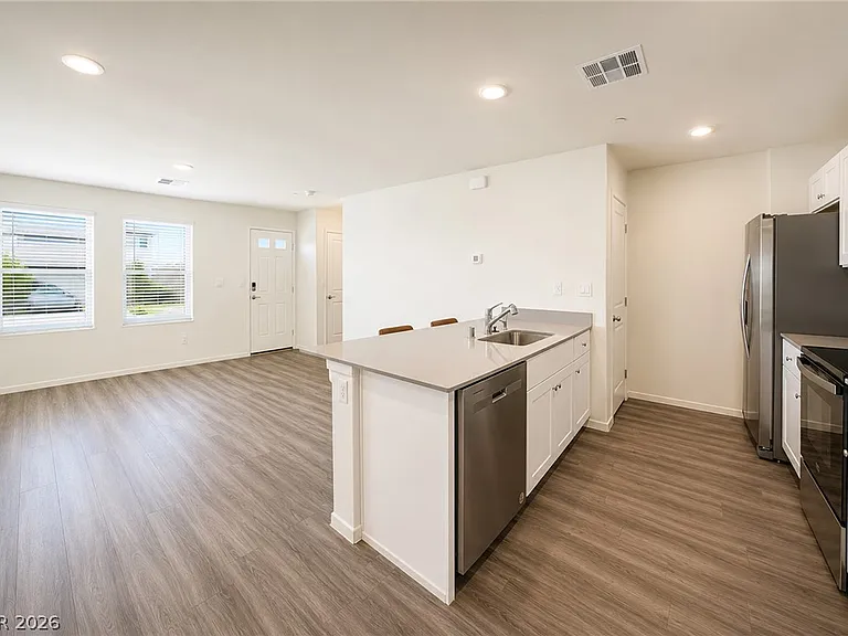 3730 Celesta Vista Ave — Photo 9