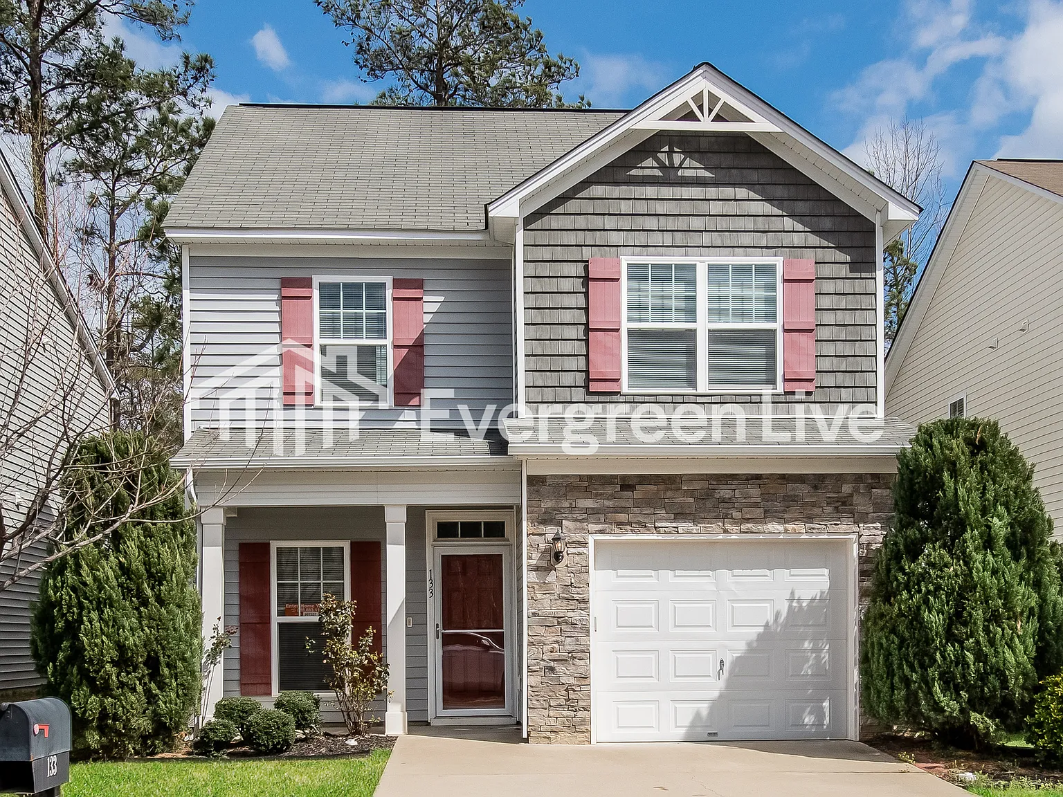 3 bed, 2.5 bath, 1400 sqft, $1,695 — Photo 1