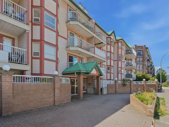 22661 Lougheed Hwy #331, Maple Ridge, BC V2X 2V4