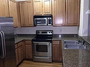 5th image of 9200 Westheimer Rd APT 1303