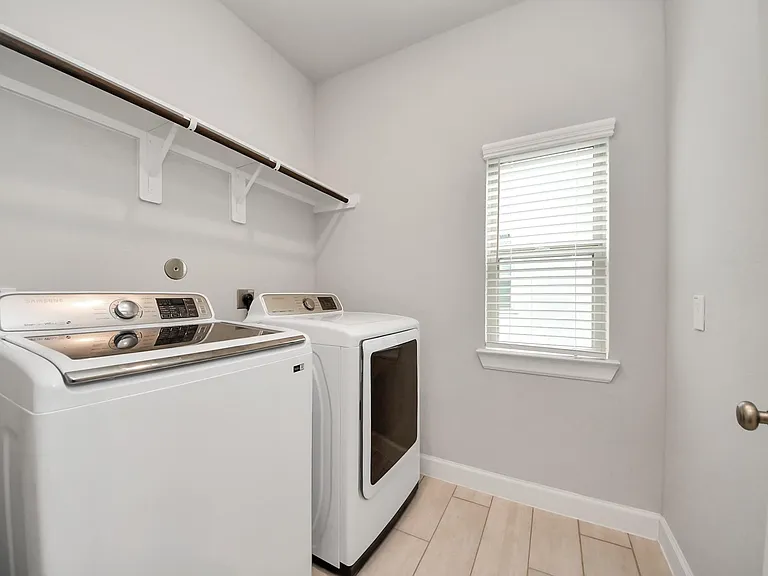 2014 Windsor Meadow Trce — Photo 16