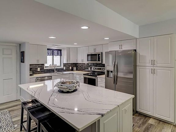 4th image of 63 Shipyard Dr APT 1504