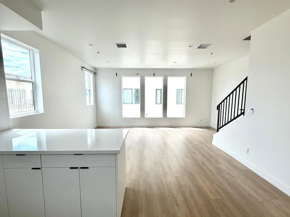 1177 Leighton Ave #1, Los Angeles, CA 90037