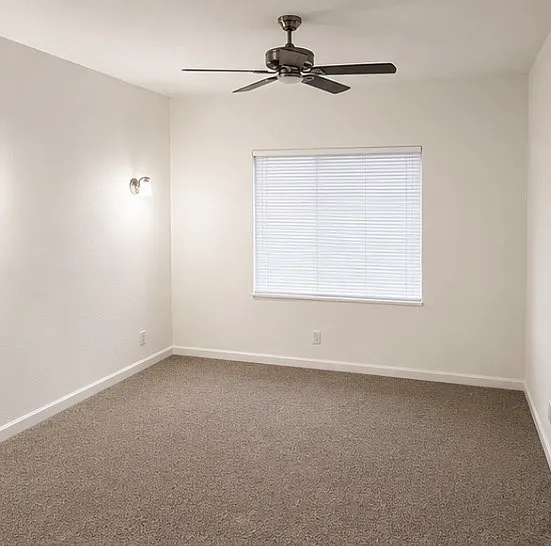 520 S L B Brown Ave — Photo 7