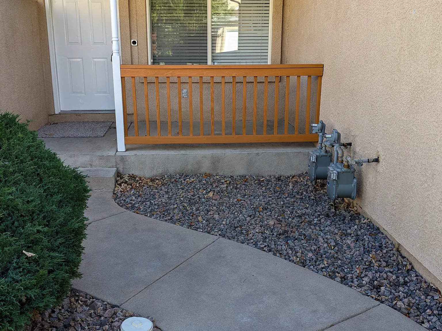 3 bed, 2.5 bath, 1500 sqft, $2,000 — Photo 2