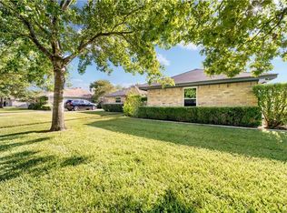 121 Bonham Dr, Hewitt, TX 76643