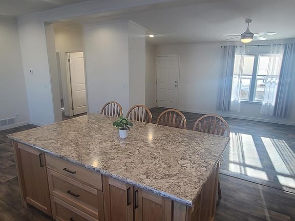 4th image of 112 Merrill Rd