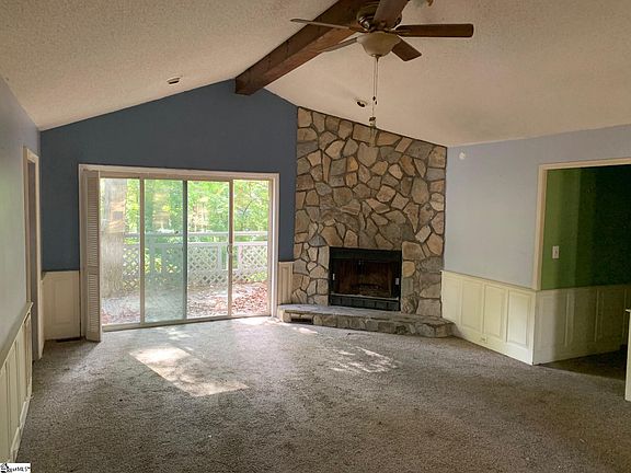 2nd image of 124 Ayersdale Dr