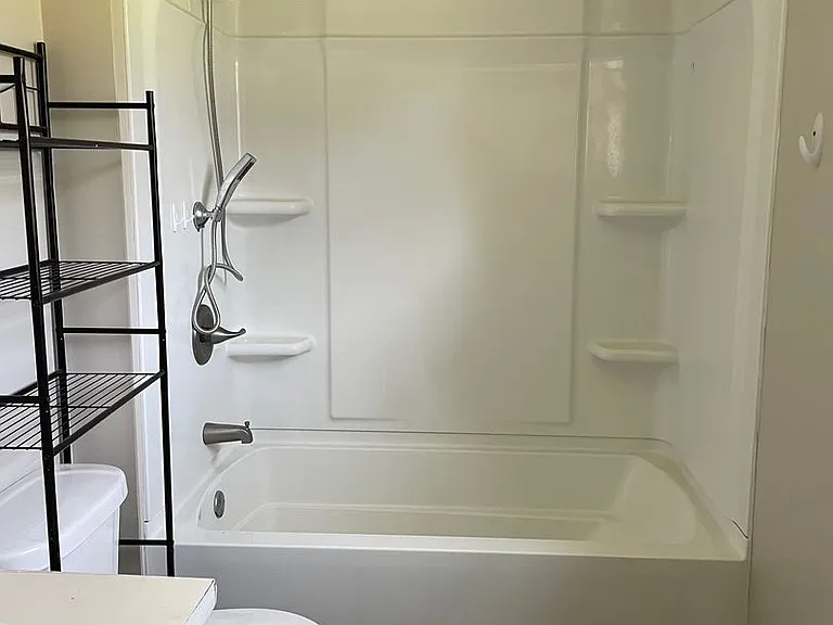 626 Eldorado St — Photo 10