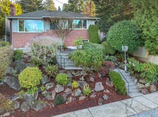 2734 Garlough Ave SW, Seattle, WA 98116