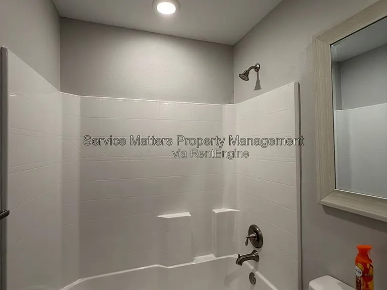 5553 Riviera Dr — Photo 27