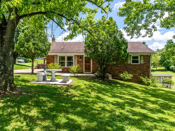 1034 Peacock Rd, Paris, KY 40361