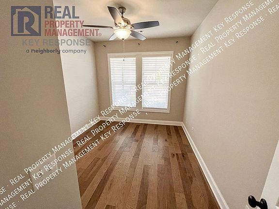4th image of 250 Tanglewood Ln